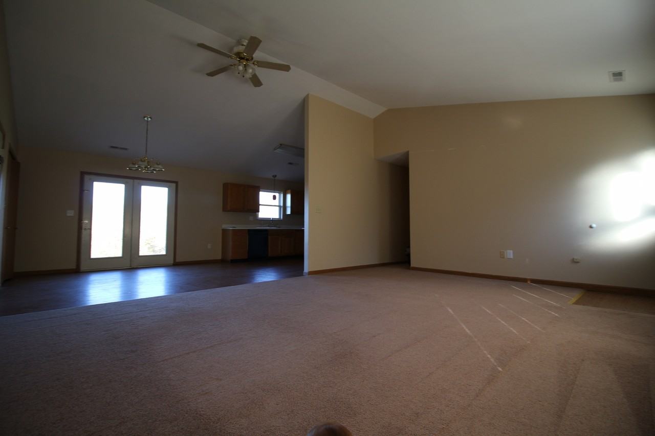 261 Soetebier Dr - Photo 2 of 17