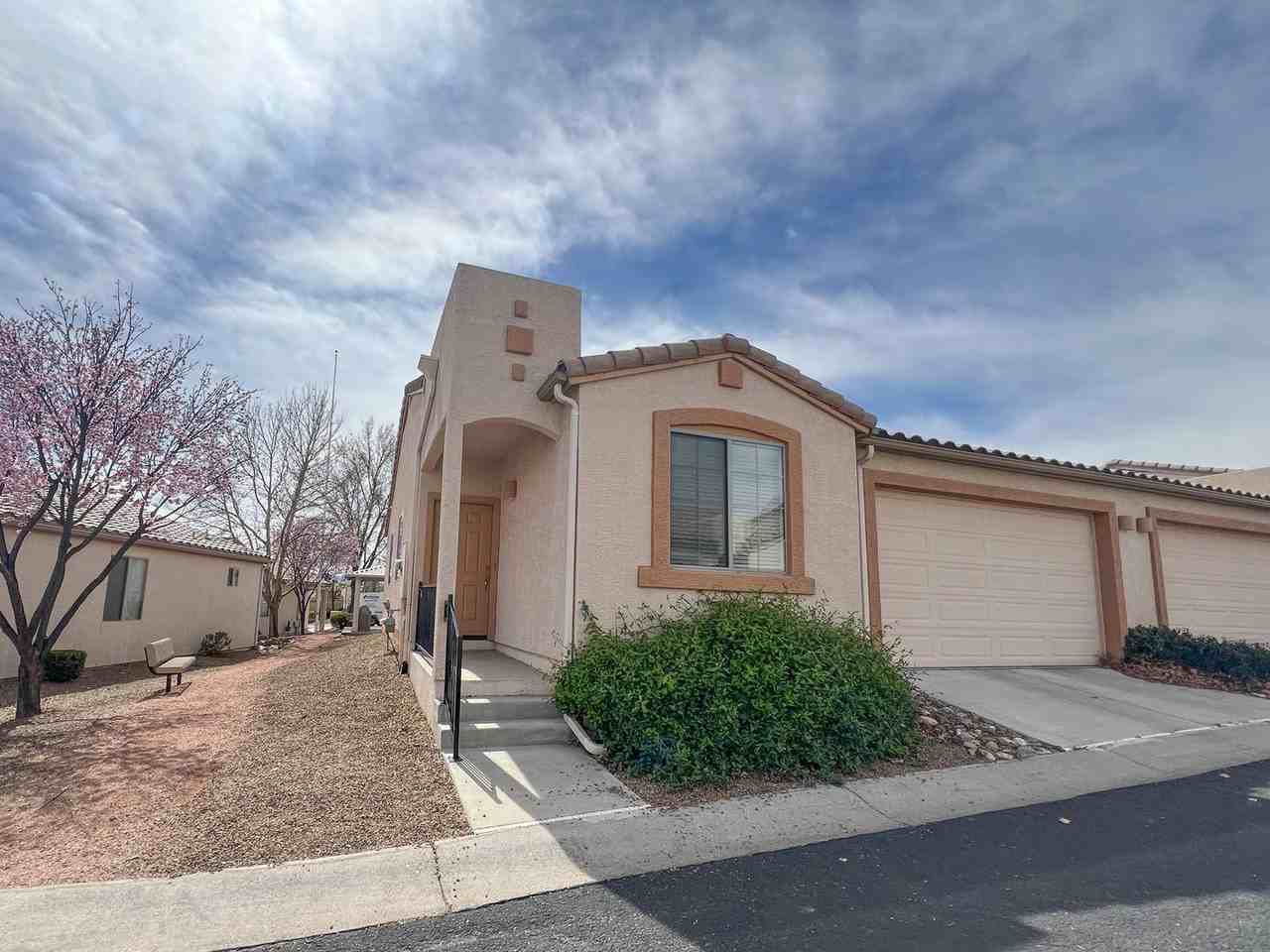 1715 Pinon Dr - Photo 2 of 15