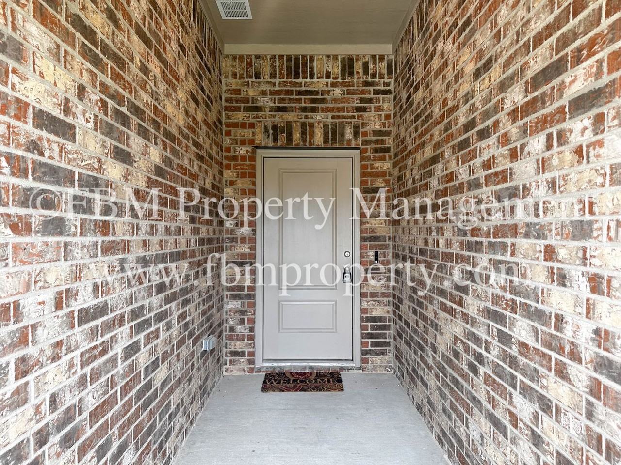 864 Keystone Ct - Photo 3 of 25