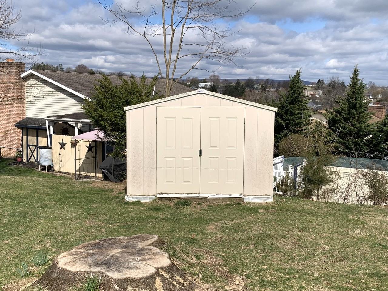 1670 Frank Rd - Photo 5 of 36