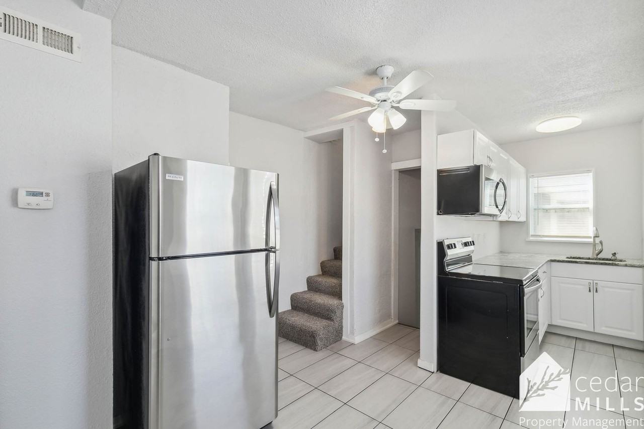 212 Kansas Flats - Photo 3 of 14