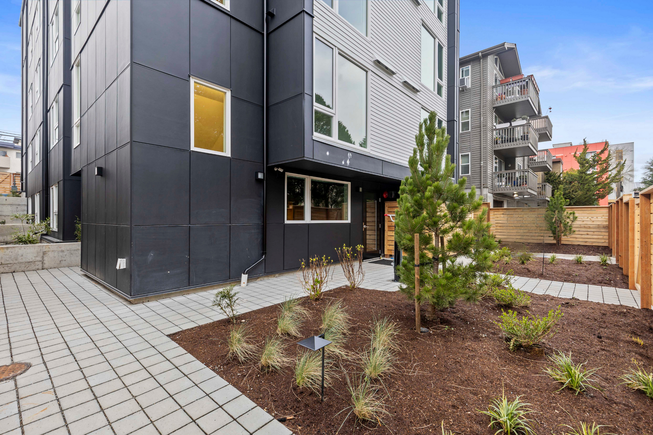 Lake City Lofts - Photo 4 of 38