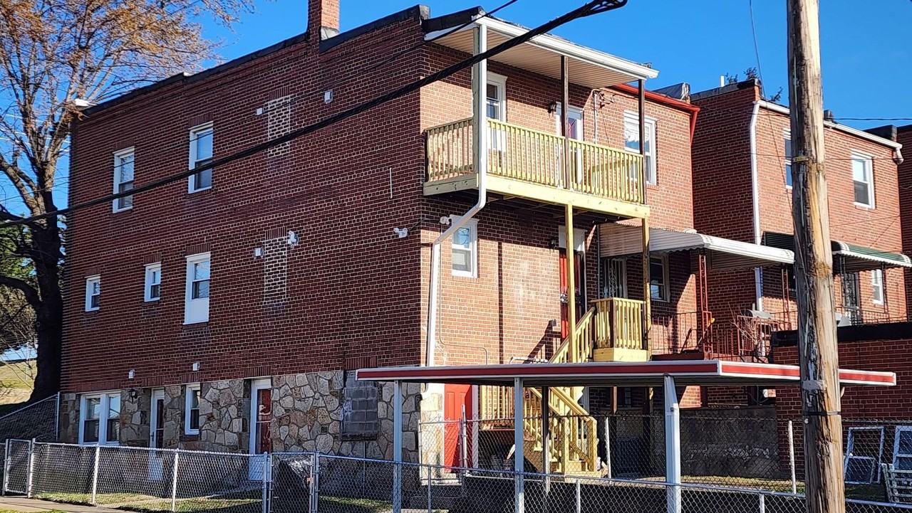 2527 Kirk Avenue - Photo 3 of 24