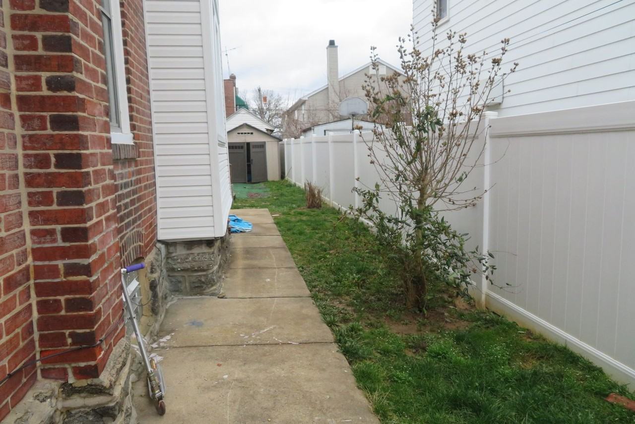 7339 Montour St - Photo 2 of 13