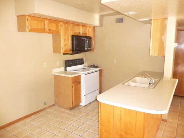 2802 Ne 9th St #A6 - Photo 4 of 20