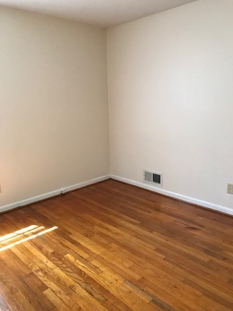 122 Winter Hill Dr - Photo 3 of 9