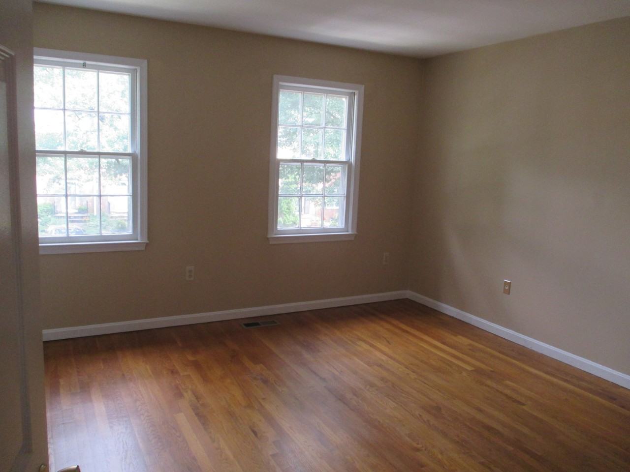 5258 Leestone Ct - Photo 5 of 13