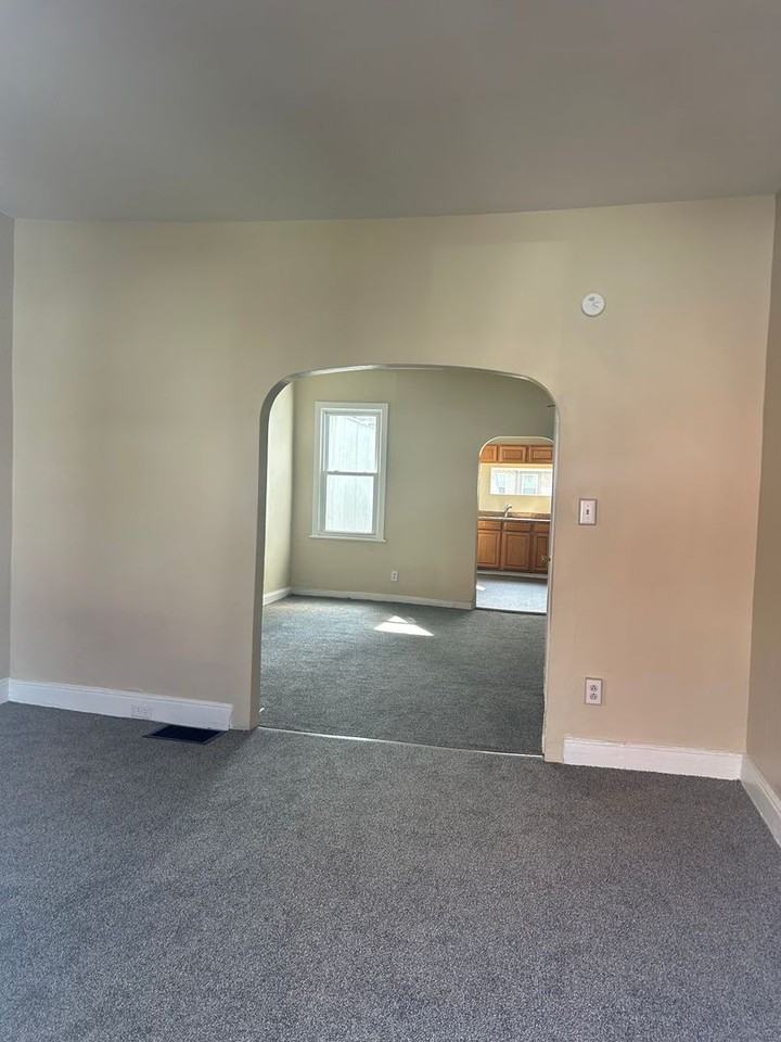 1730 1/2 N 5th St - Photo 2 of 23