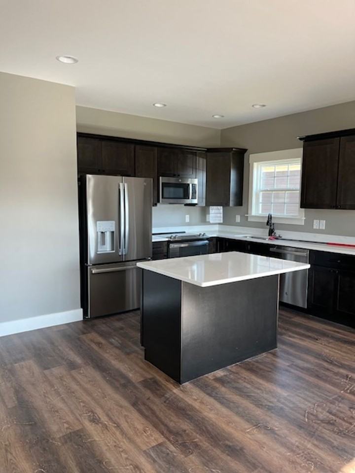 360 Johnson Blvd Se - Photo 4 of 11