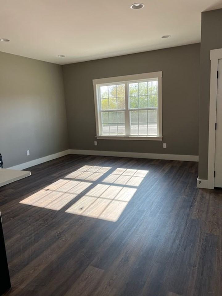 360 Johnson Blvd Se - Photo 5 of 11