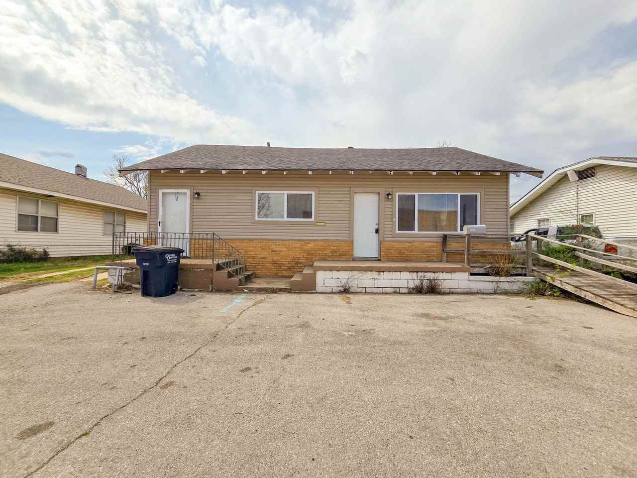 810 North Kickapoo Street