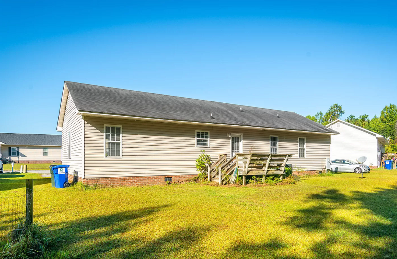 320 Olive Branch Blvd - Photo 3 of 9