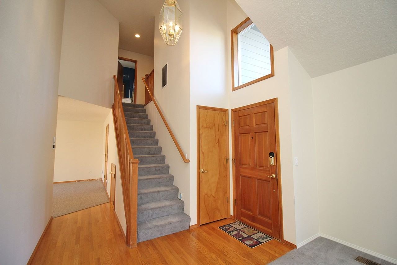 9614 Sw 54th Ave - Photo 3 of 33