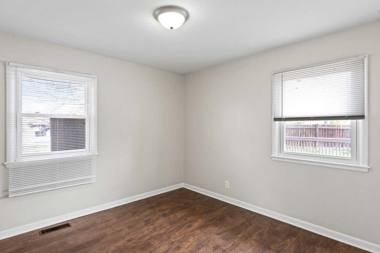 3331 Heather Ln - Photo 2 of 44