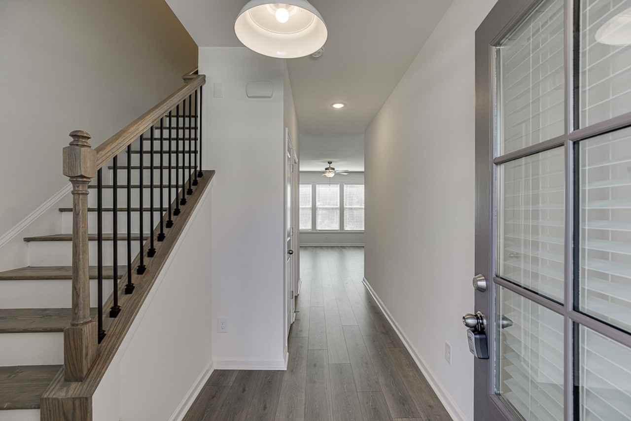 198 Blue Dragon Dr - Photo 3 of 37