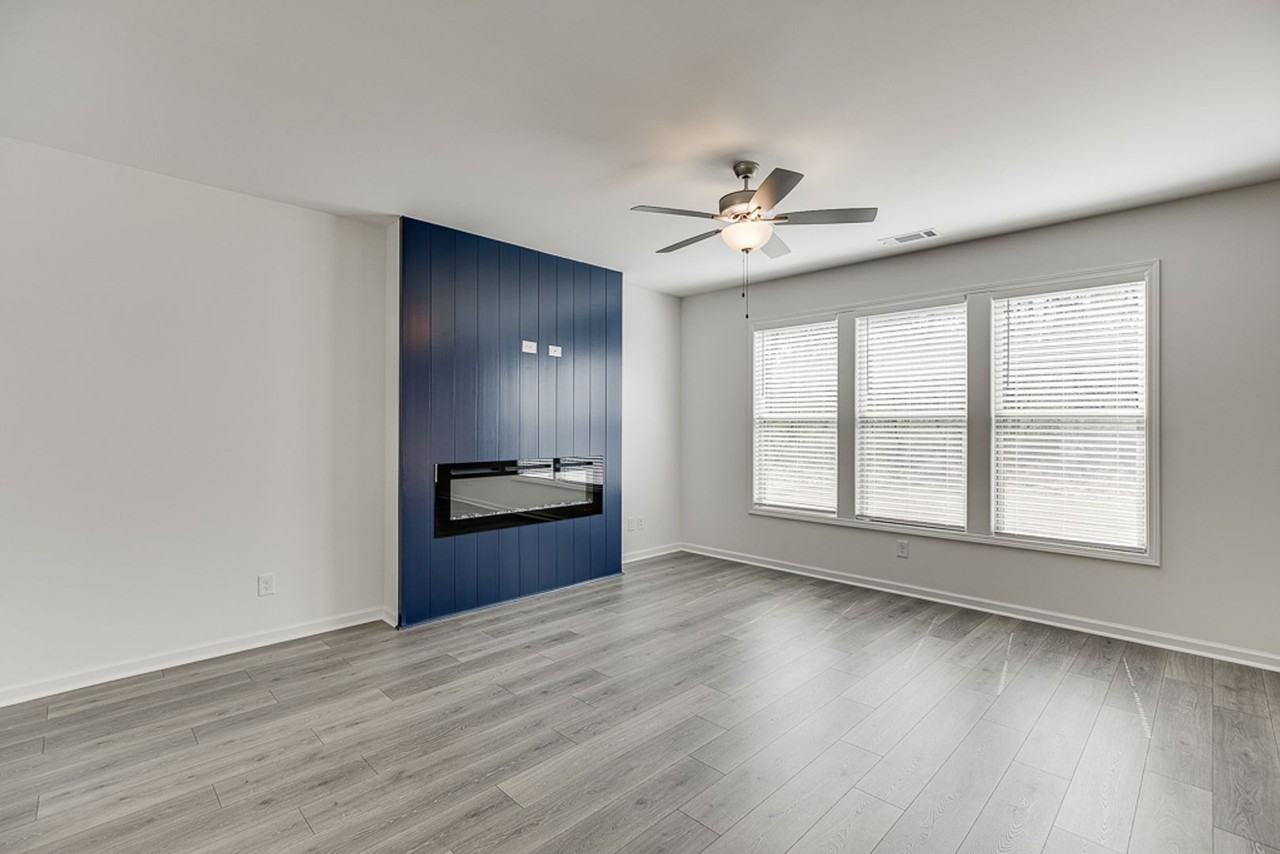 198 Blue Dragon Dr - Photo 4 of 37