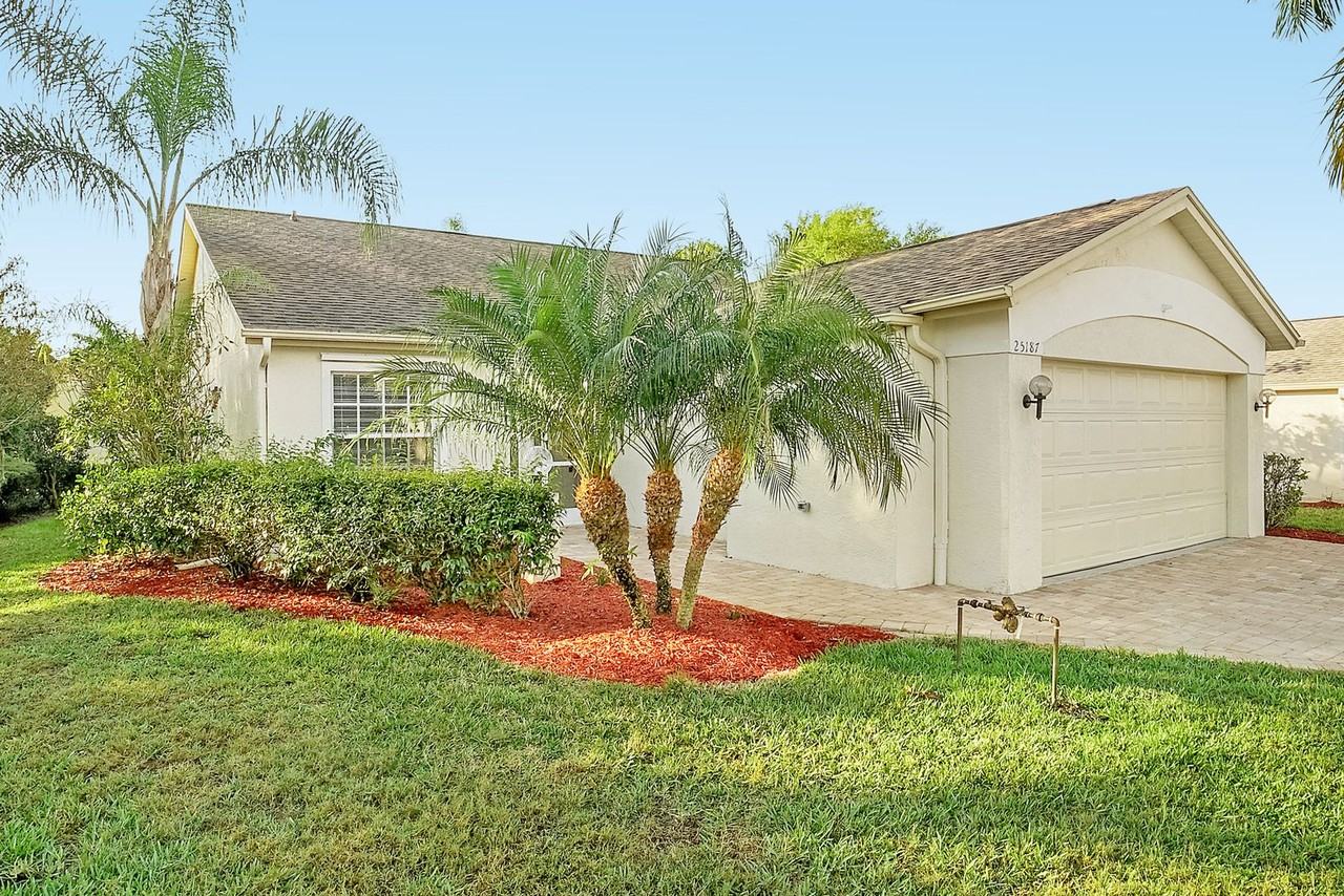 25187 Golf Lake Cir - Photo 2 of 31