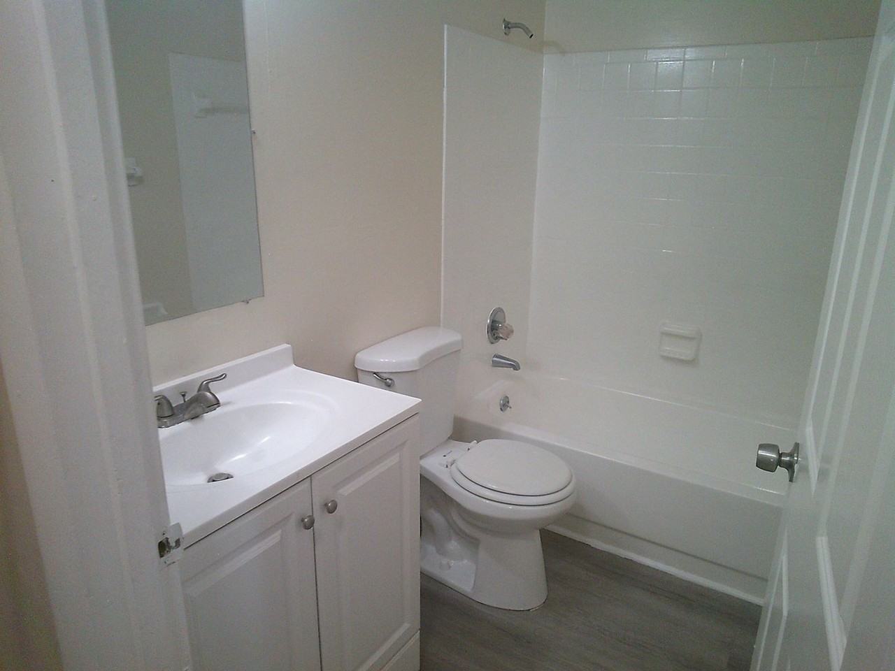 6819 Sw 5th Pl - Photo 3 of 10