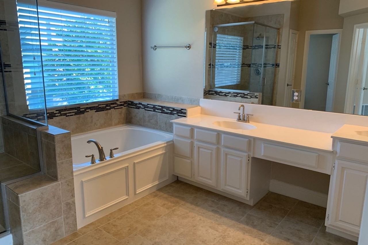 3010 Quail Holw - Photo 2 of 8