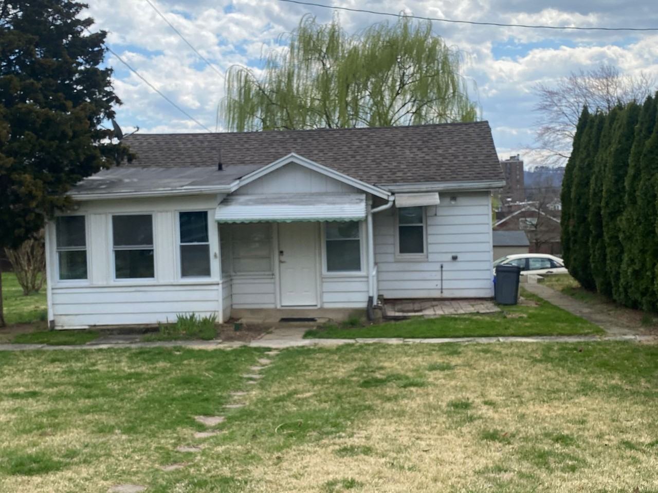 1626 Meade St - Photo 3 of 35