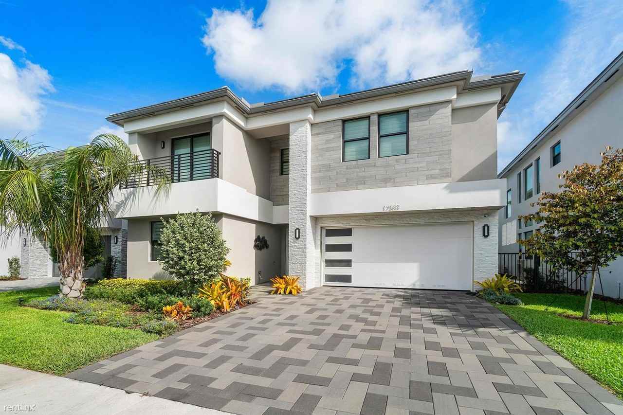 17533 Sparkling River Rd