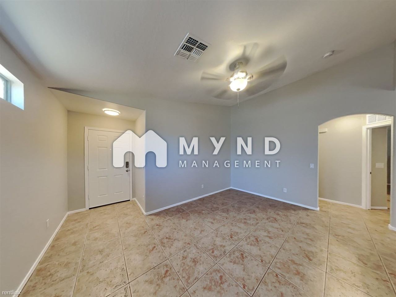 12418 W Valentine Ave - Photo 3 of 40