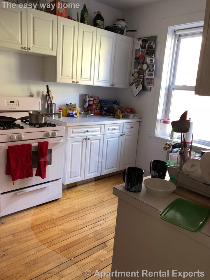 14 Centre St #6 - Photo 4 of 14