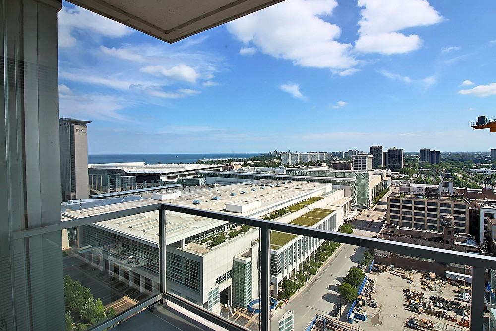 2138 S Indiana Ave #1-1 - Photo 2 of 23