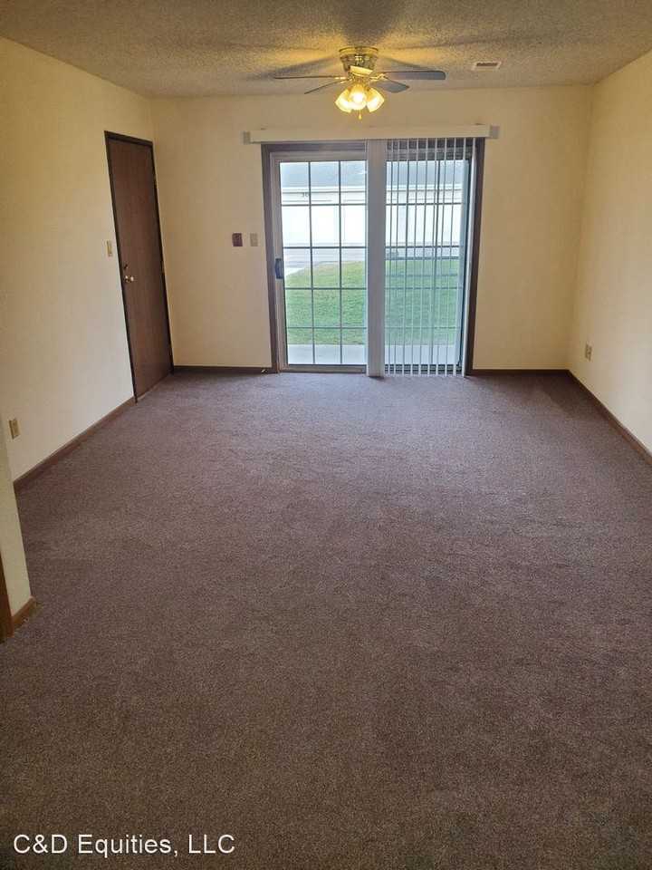 918-938 4th Street - Photo 3 of 16