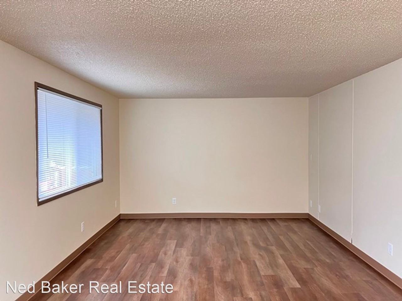 4314-4388 State St - Photo 2 of 25