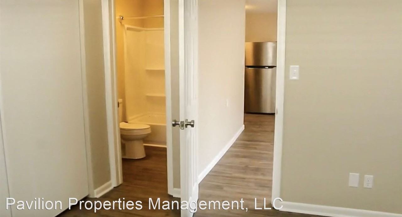 Newly Remodeled 1 Bedroom Apartments - Photo 3 of 16
