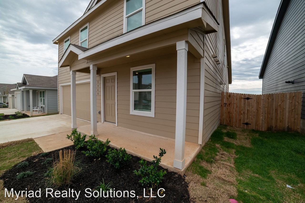 5966 Vestige Bnd - Photo 2 of 43