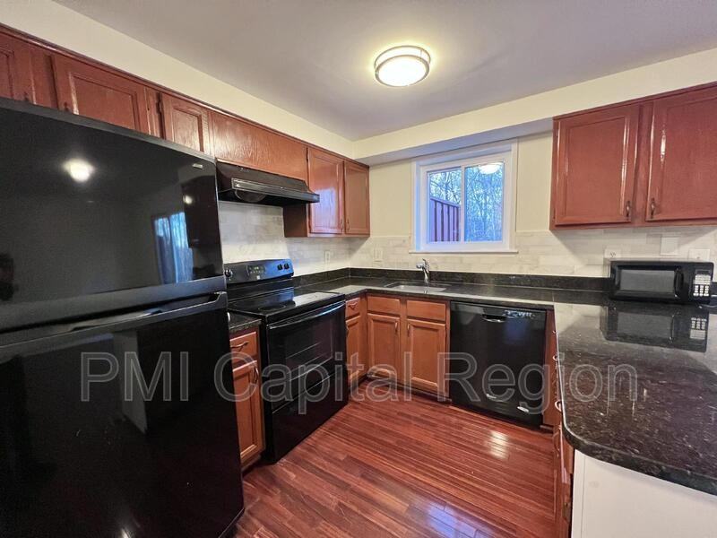 7847 Archbold Ter - Photo 3 of 15