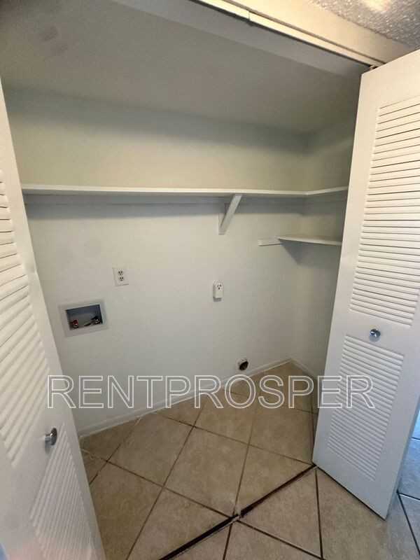 4207 Semoran Boulevard #9 - Photo 6 of 21