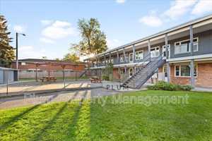 featured image of 1024 Stephens Ave #13