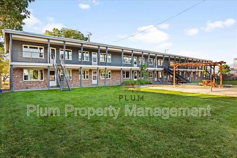 1024 Stephens Ave #13 - Photo 4 of 19