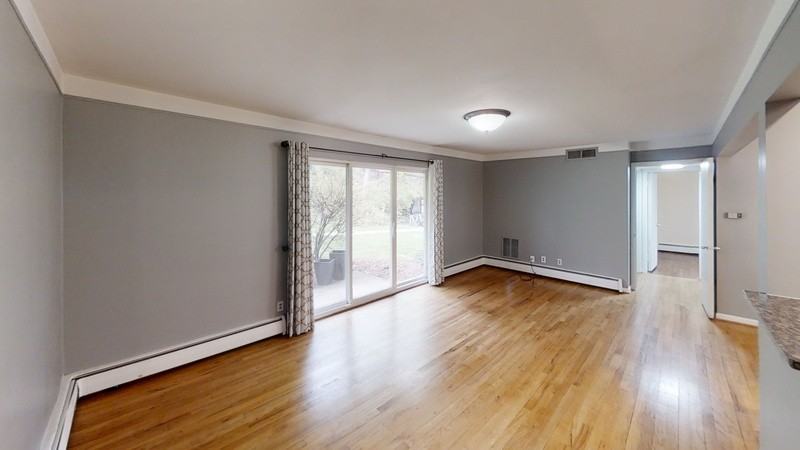 1253 Island Dr - Photo 4 of 15