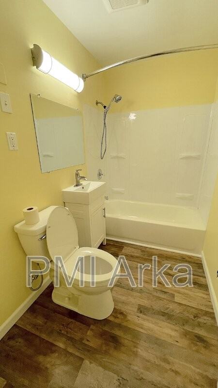 317 Pelly Ave N - Photo 7 of 14