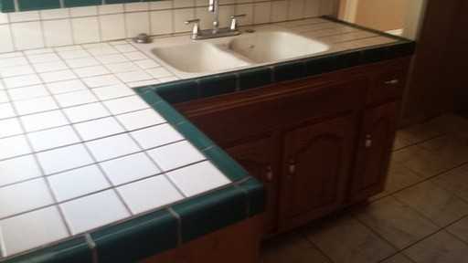 1465 W Parade St - Photo 3 of 6