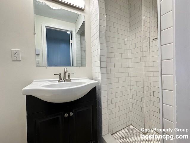64 Prince St #1 - Photo 6 of 7