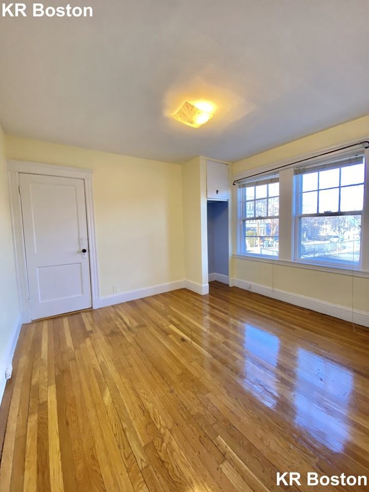 Beechcroft & Washington St #1 - Photo 3 of 50