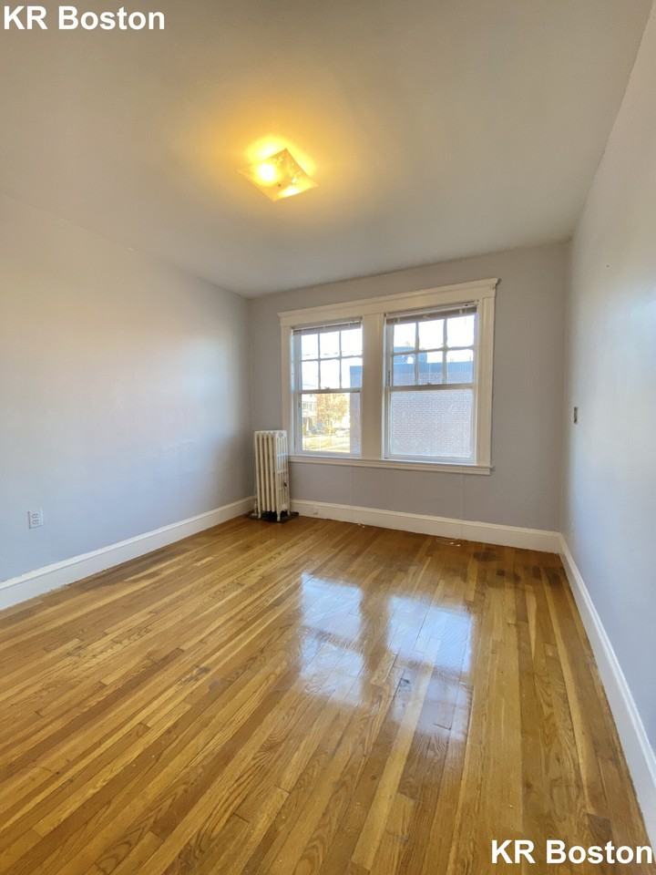 Beechcroft & Washington St #1 - Photo 4 of 50