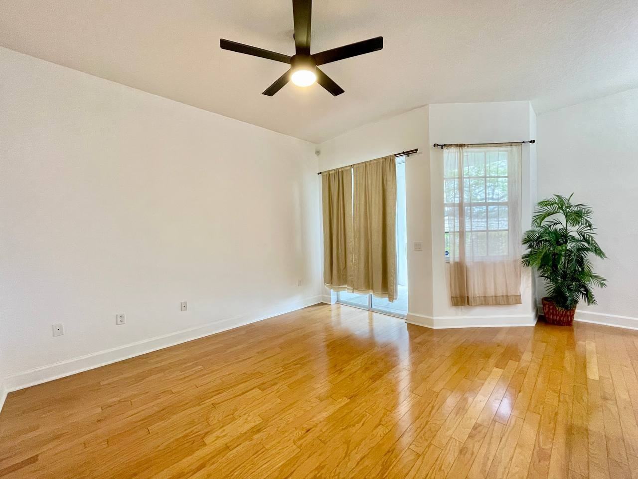 8626 Miramar Terrace Cir - Photo 4 of 28