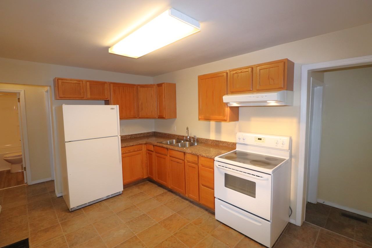 1431 S 5th St - Photo 2 of 20