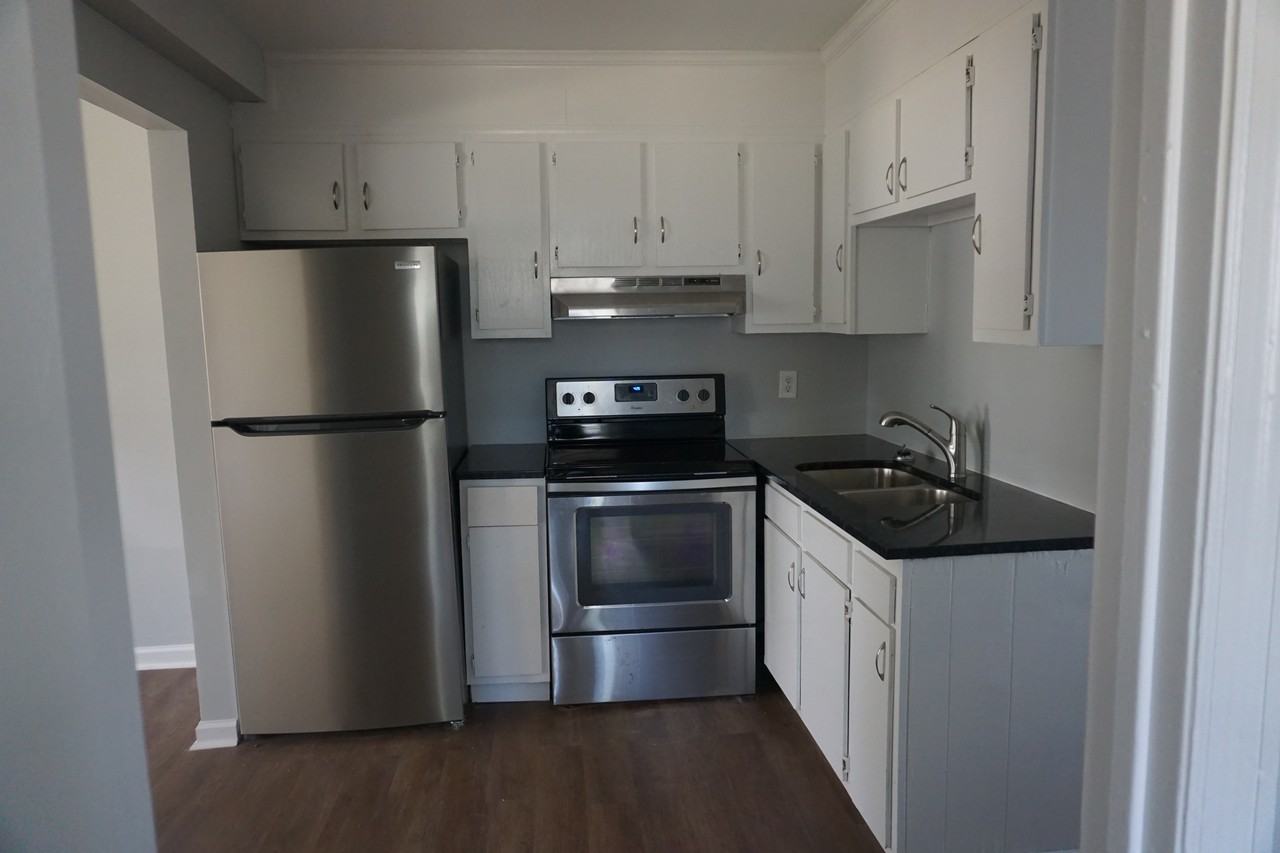 1001 Park Ave #B - Photo 6 of 13