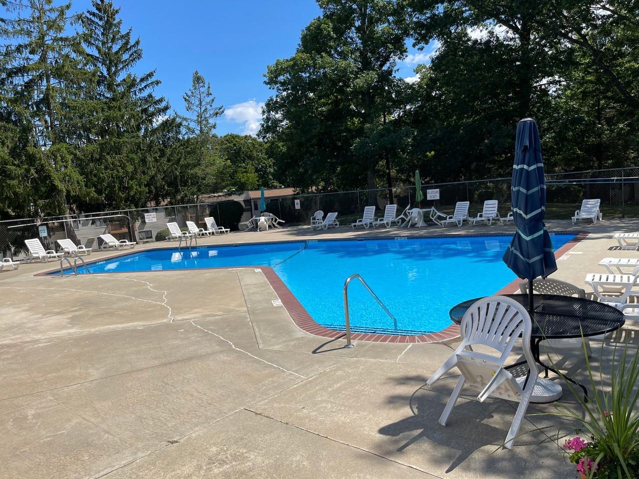 107 Woodland Dr - Photo 3 of 21