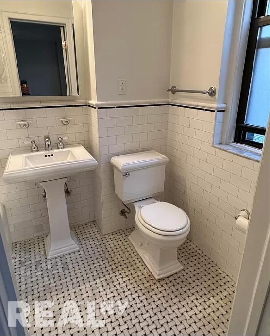 E 80th St #6D - Photo 5 of 8