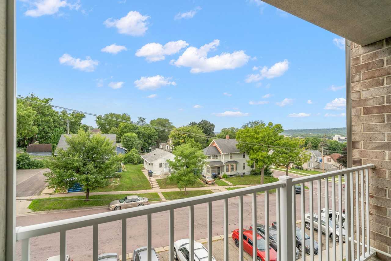 River Bluff Apartments - Photo 5 of 11