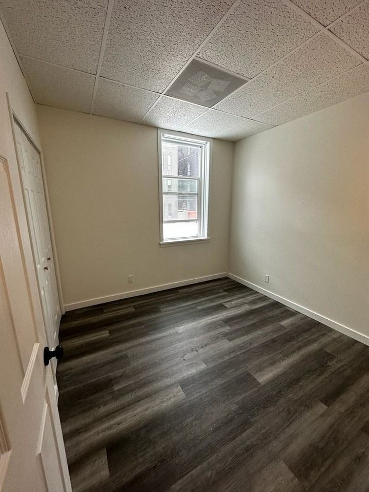 Apartments in the HEart of downtown Bozeman! - Photo 7 of 25