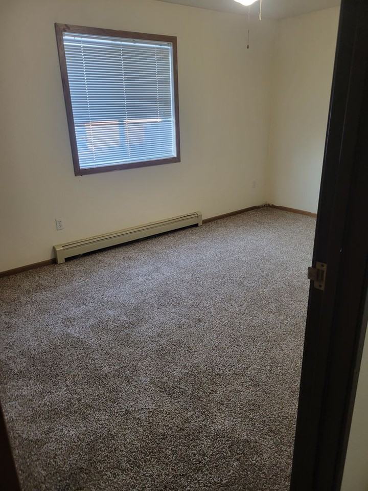 604 8th Ave South; 813, 901, 909 6th St. South - Photo 6 of 10